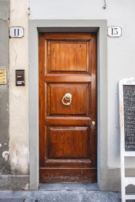 Classic Florentine Flat Near Piazza Santa Croce Флоренция Екстериор снимка